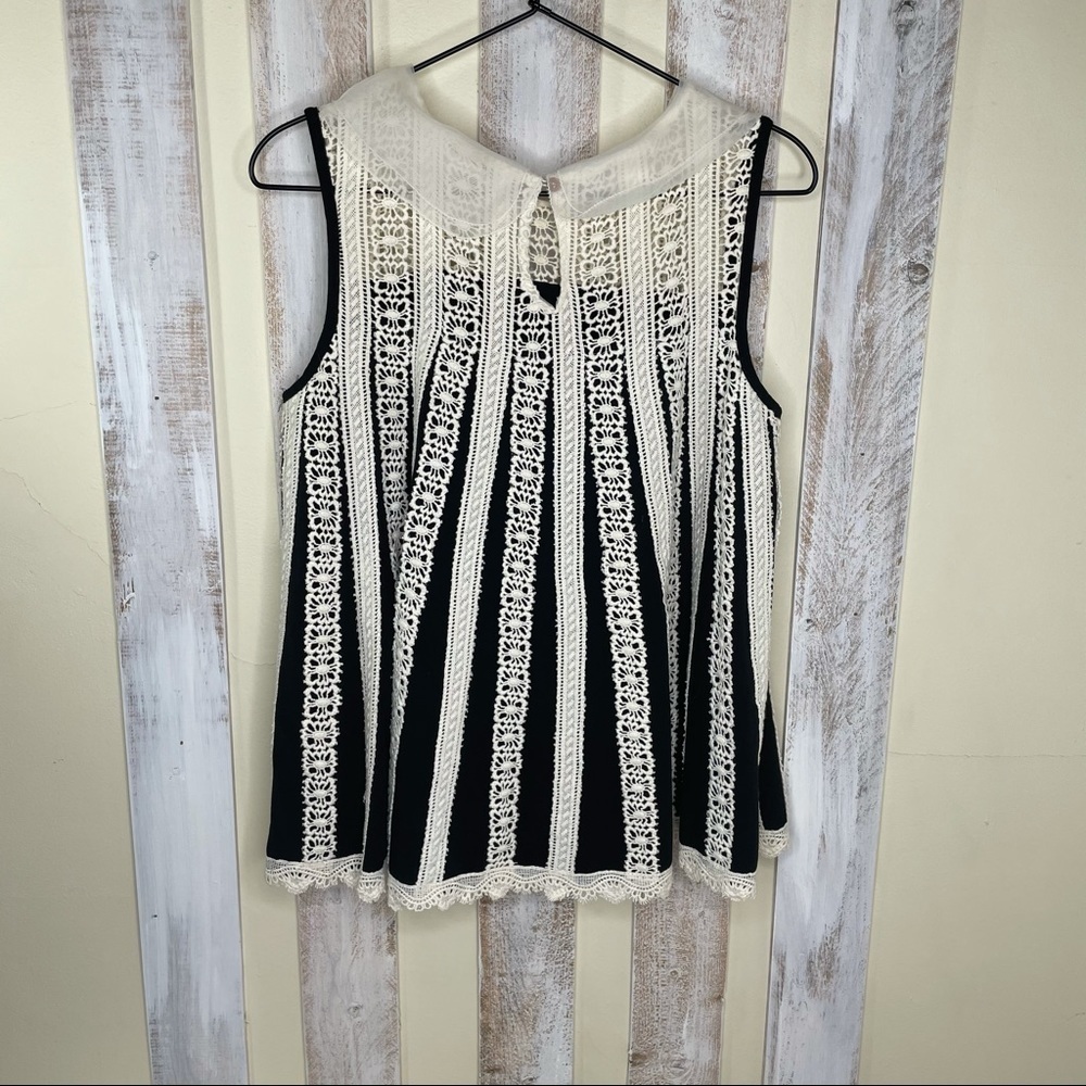 Anthro Lili’s Closet Lattice Line Lace Swing Top - Picture 4 of 8